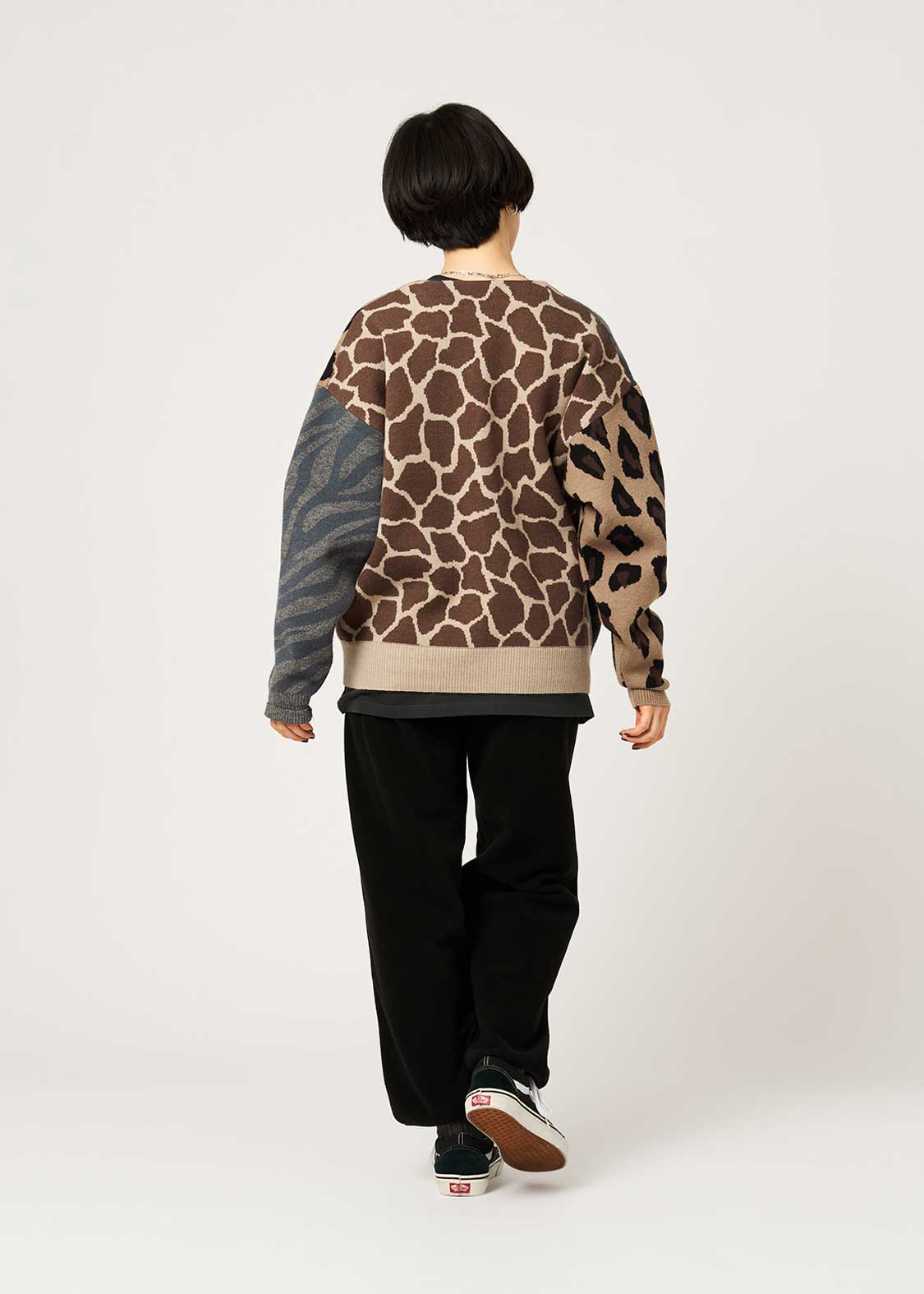Beautiful Shadow | V-Neck Knit Cardigan