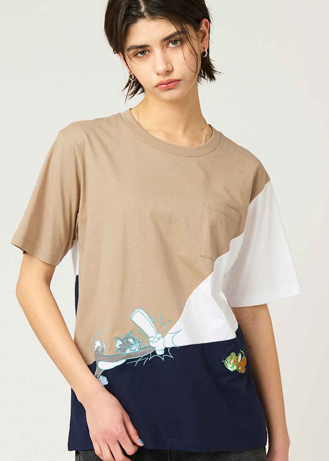 Tom and Jerry Bicolor Short Sleeve Tee (Tom and Jerry_Home run)