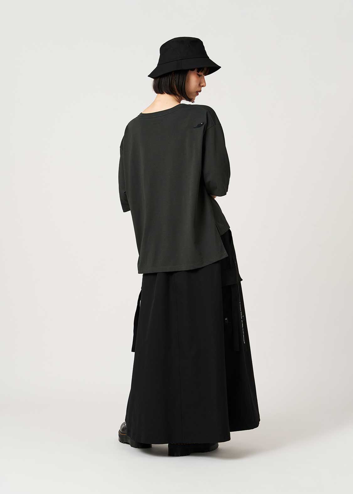 Beautiful Shadow | Cropped Gob-Sleeve T-Shirt