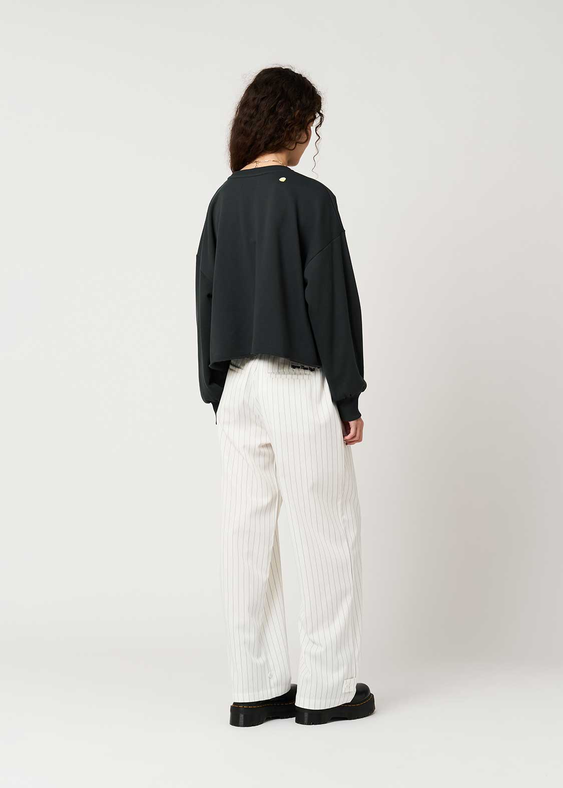 Ikaku Supai | Cropped Fleece Sweatshirt