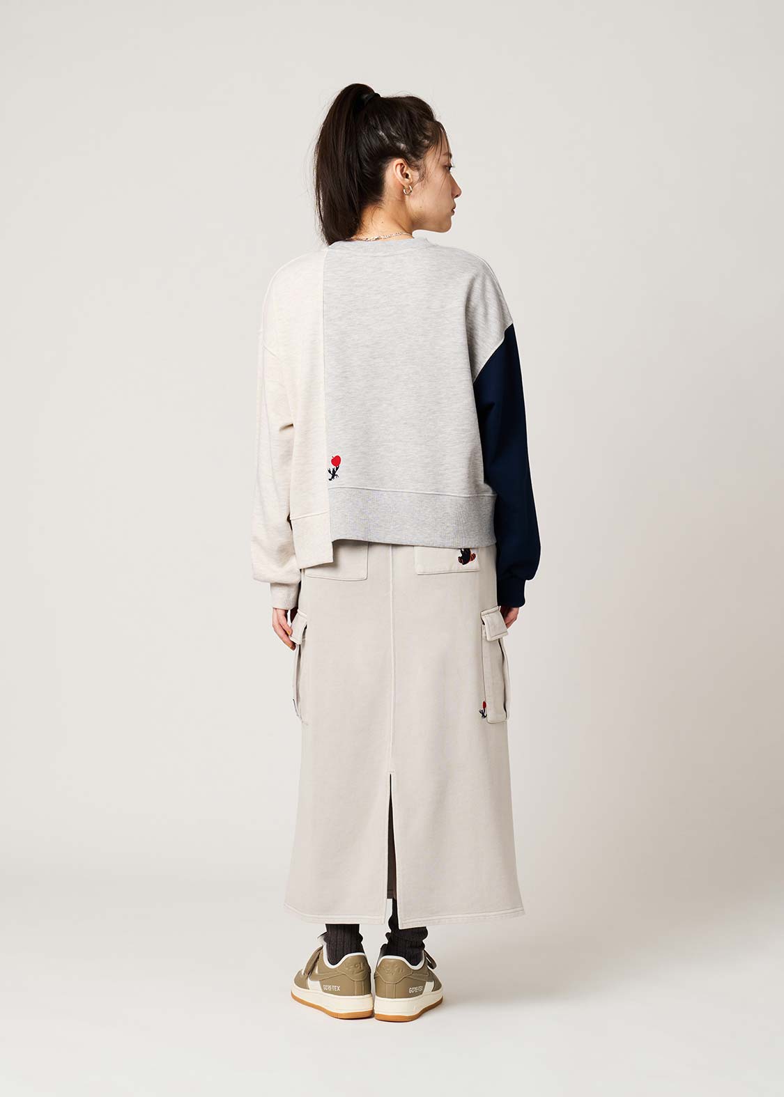 Ikaku Noringo | Fleece-Lined Sweatshirt