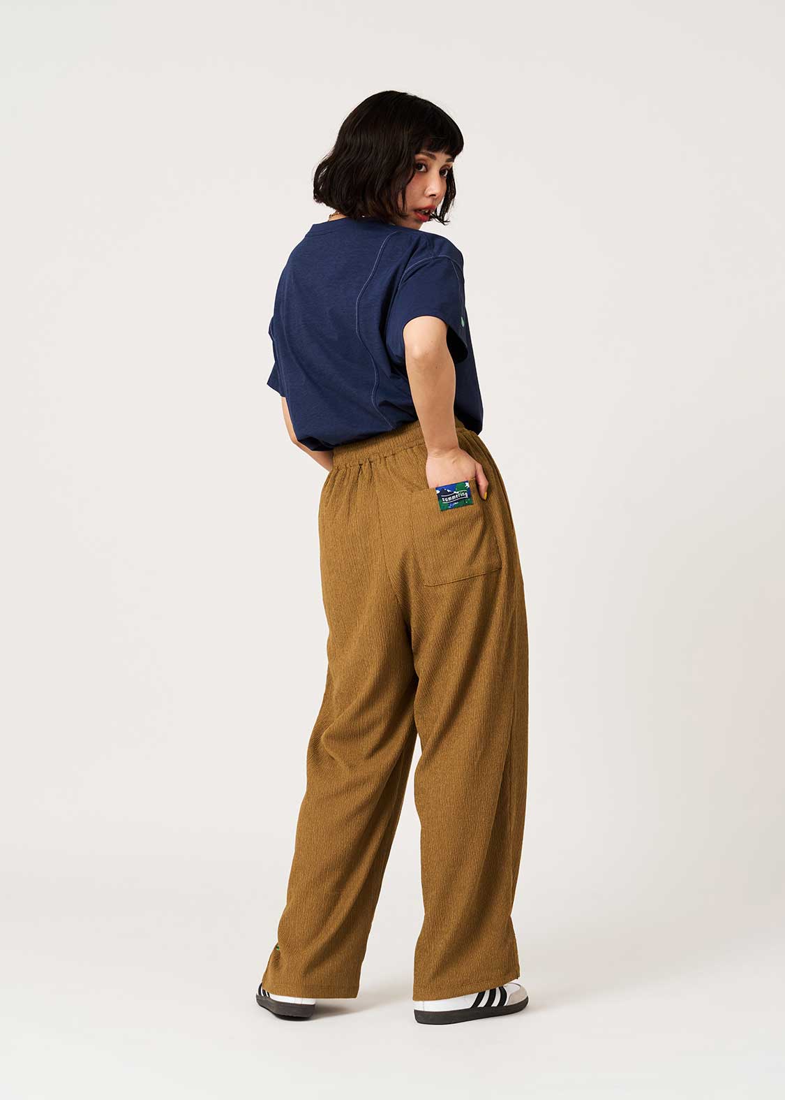 Ikaku Mountain Retreat | Easy Pants