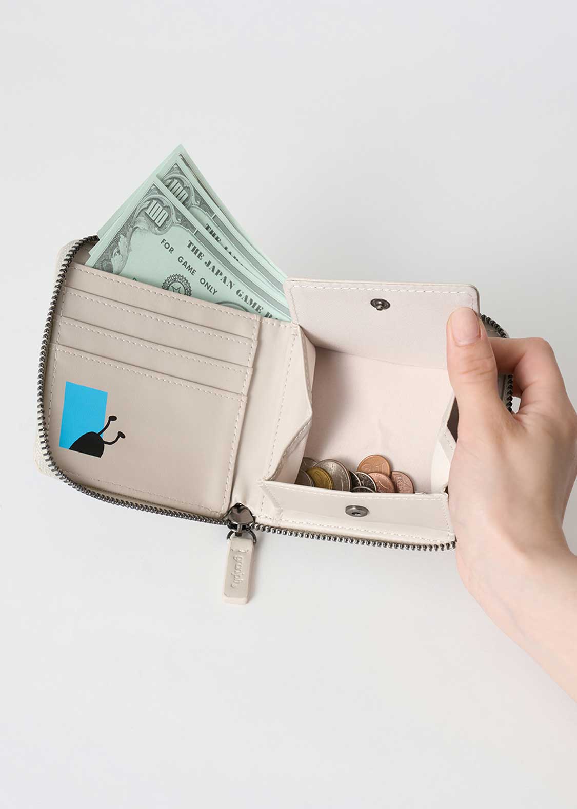 Beautiful Shadow Eye Photo | Wallet