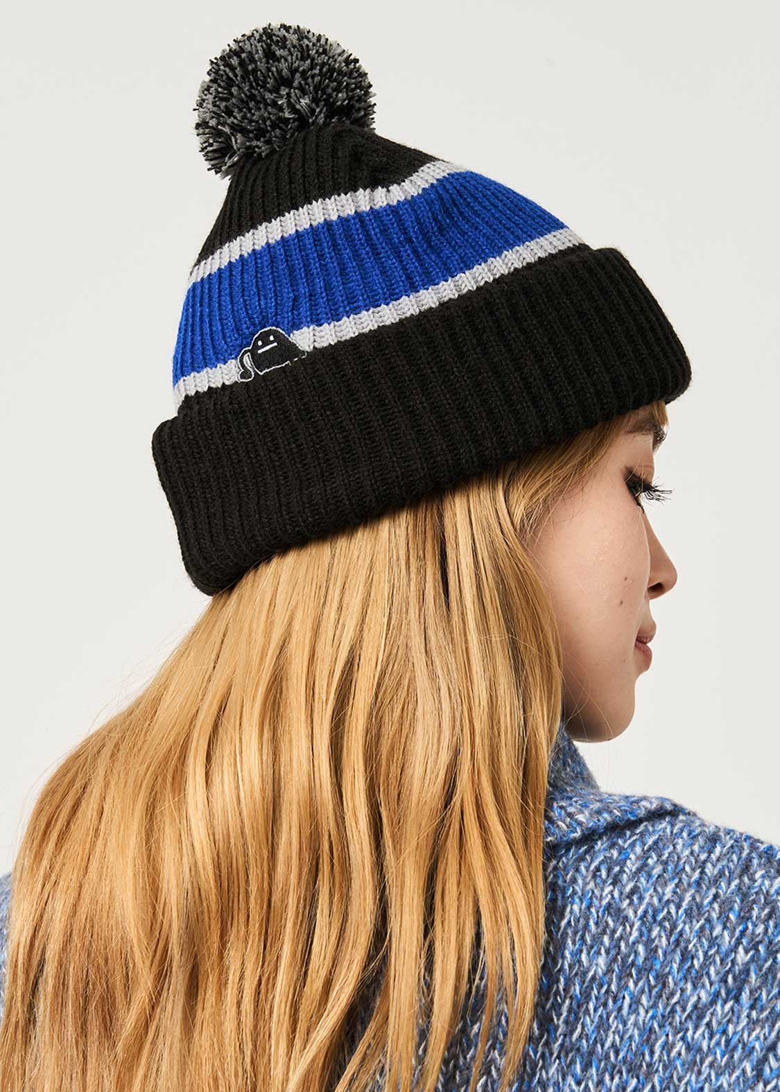 Beautiful Shadow DRK | Pom-Pom Knit Line Cap