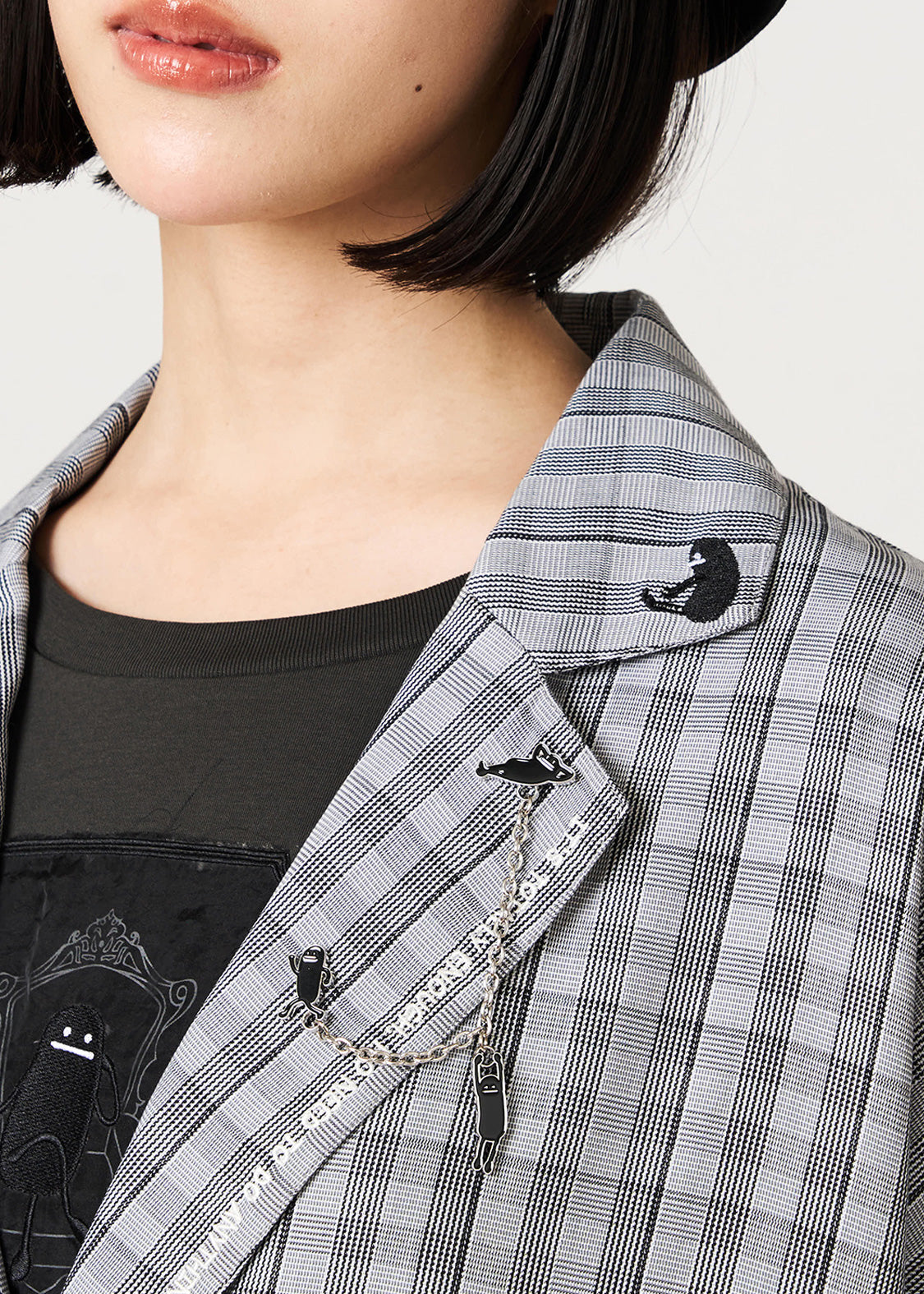 Beautiful Shadow | Cap Deco Pins