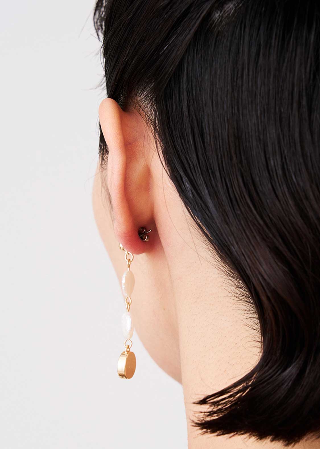 Beautiful Shadow Zoom C | 3-Piece Baroque Pearl Earrings