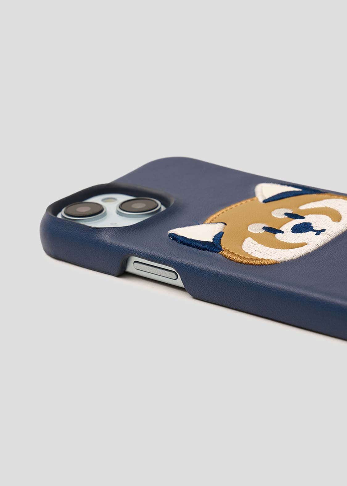 Ikaku Face | Pu Smartphone Case/Iphone 15