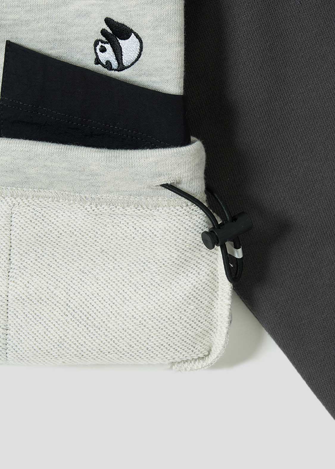 Rolling Pandas B | Side Pocket Sweatshirt