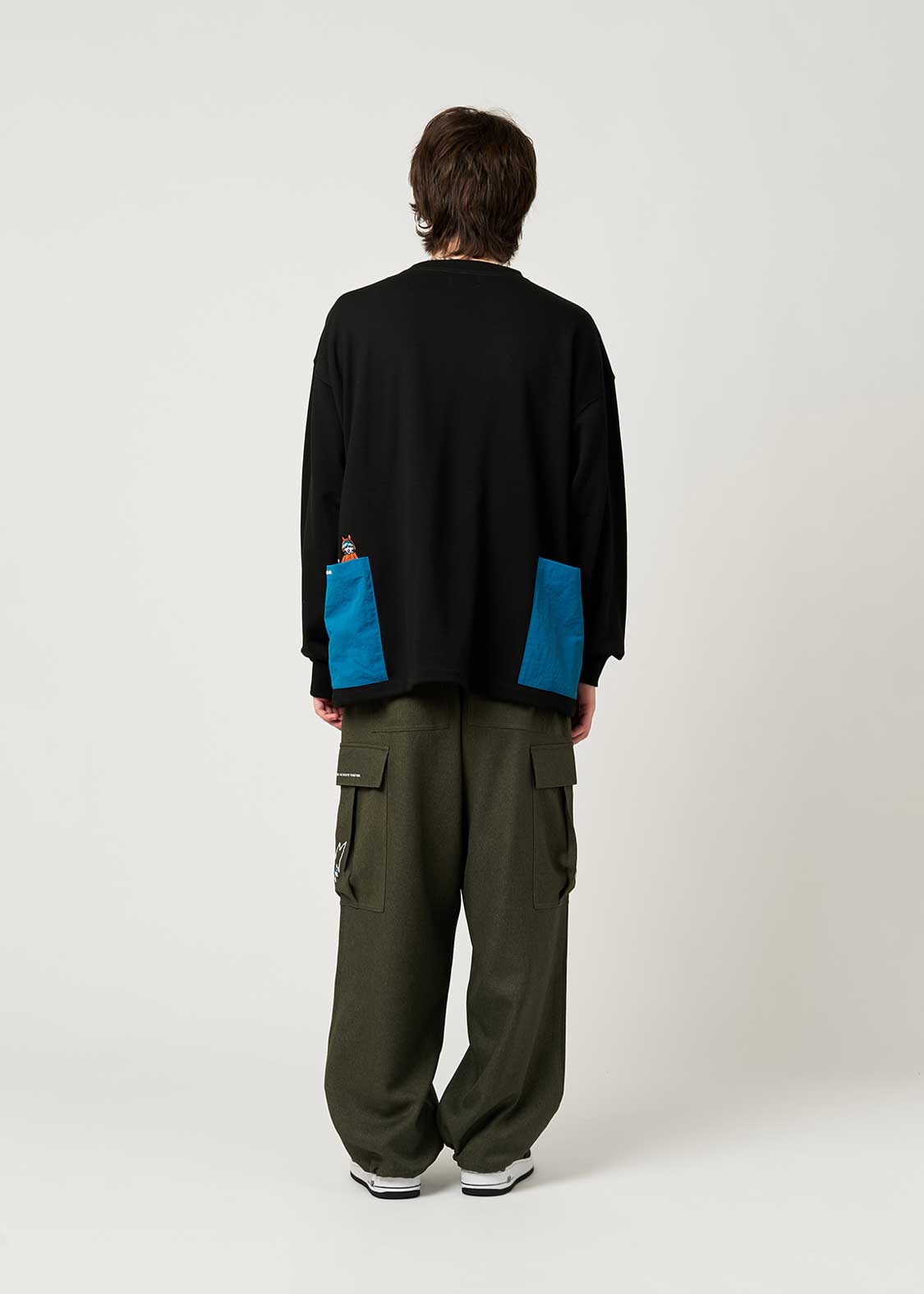 Shonen Wolf | Side Pocket Sweatshirt