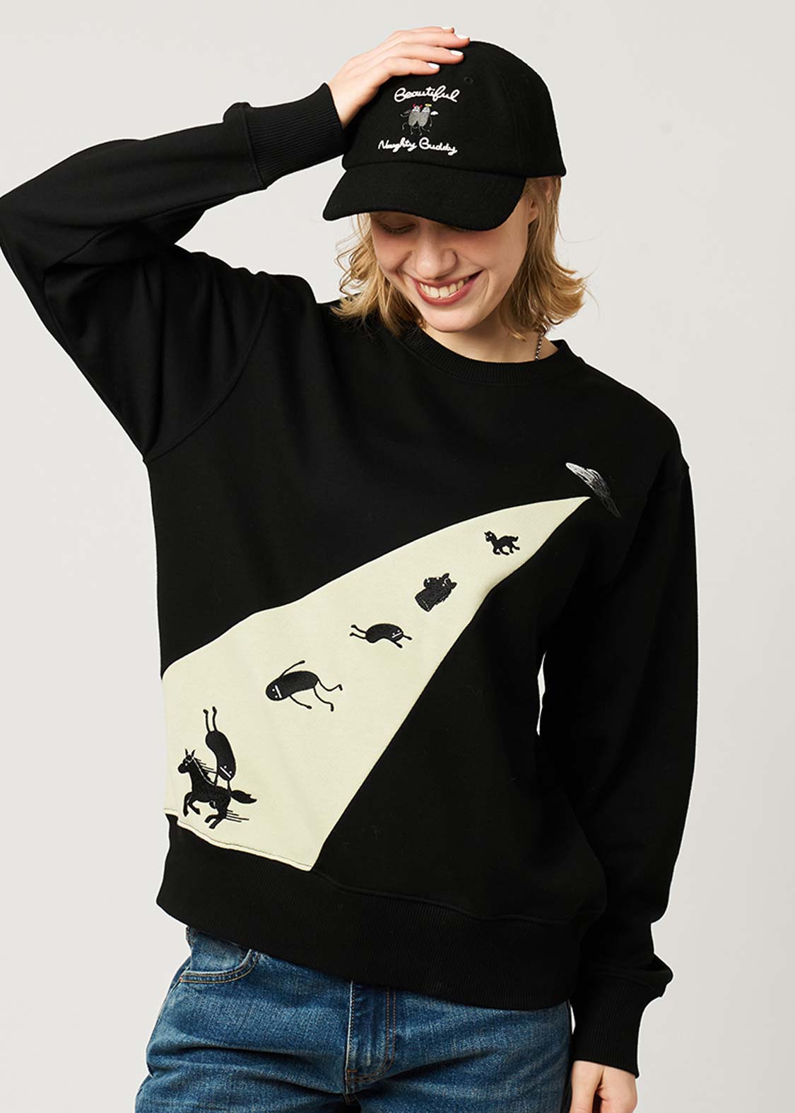 Beautiful Shadow Horse UFO | Fleece Sweatshirt