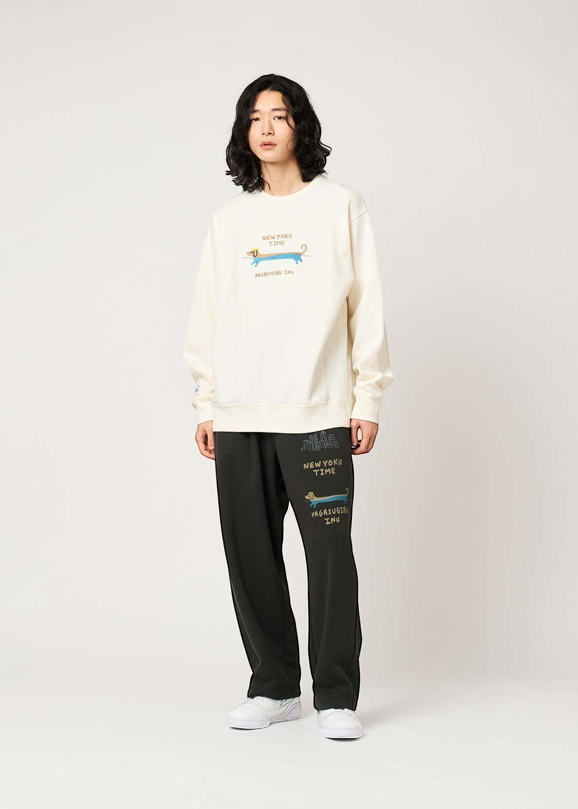 Nagasugiru Inu New York Time | Cardboard Sweatshirt