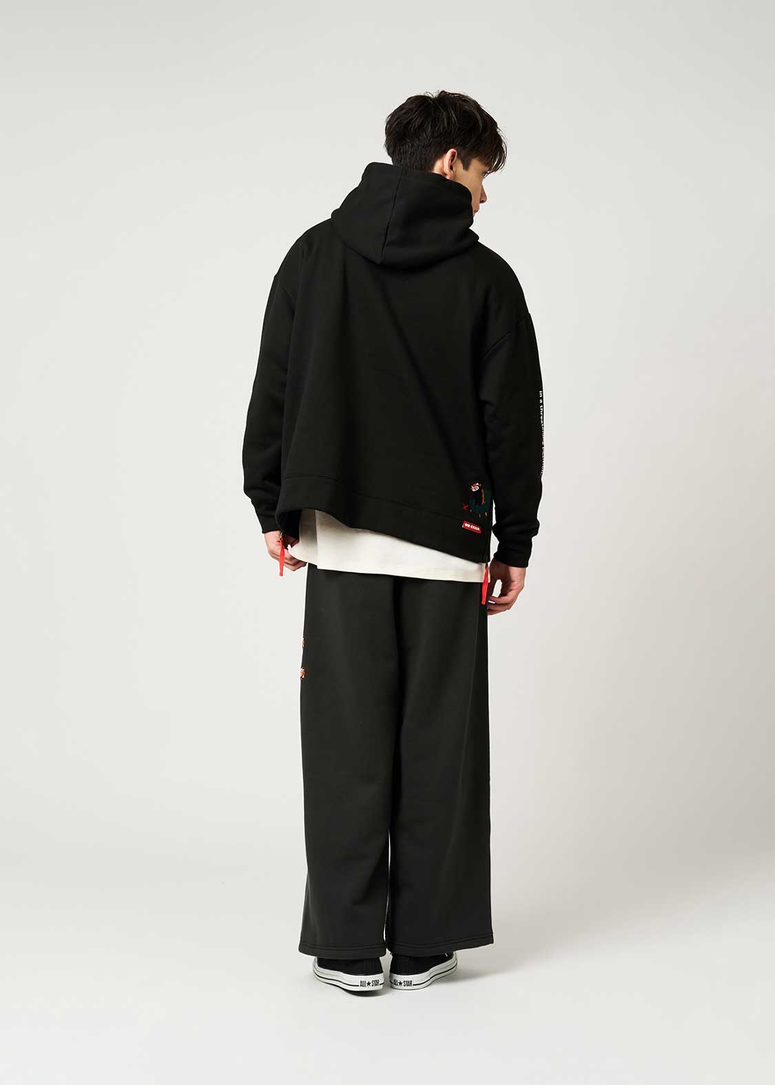 Ikaku Suwari | Fluffy Fleece Hoodie