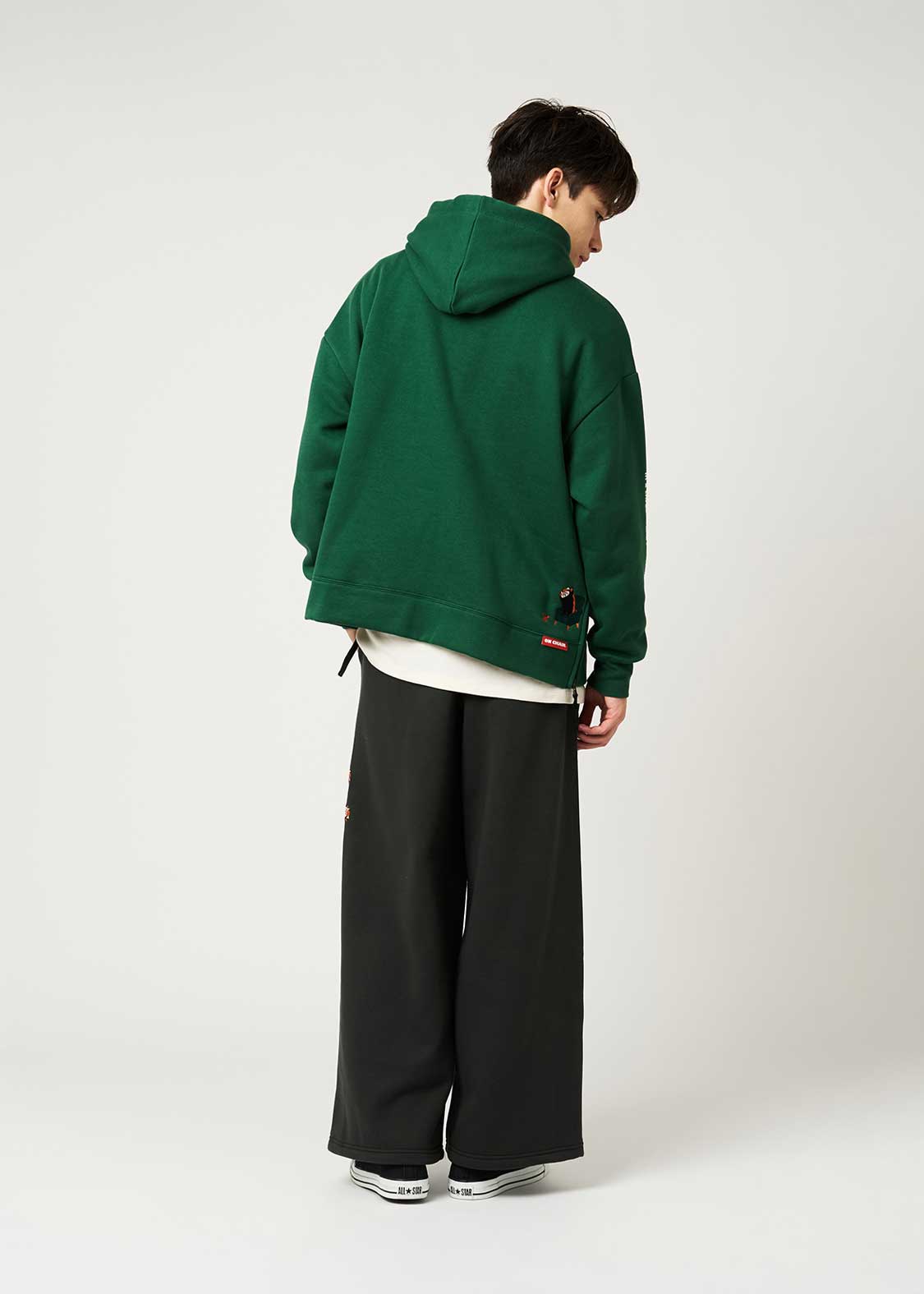 Ikaku Suwari B | Fluffy Fleece Hoodie