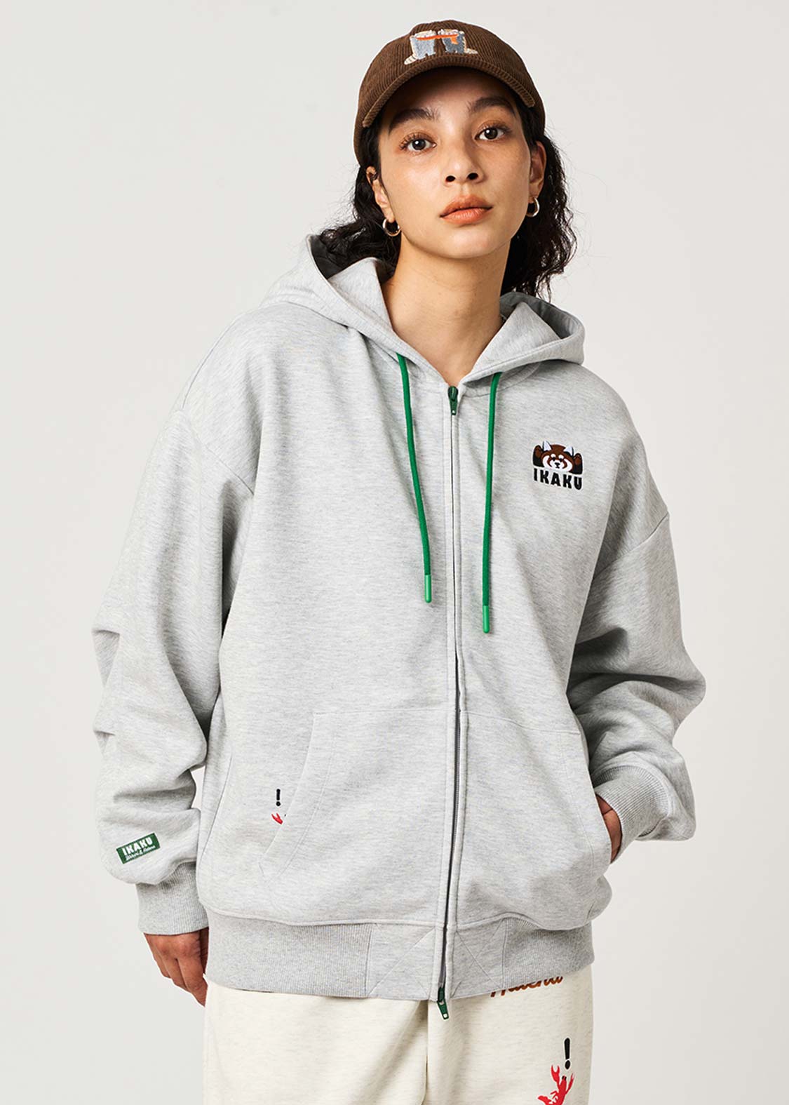 Ikaku Bikkuri Hatena | Cardboard Big Zip Hoodie
