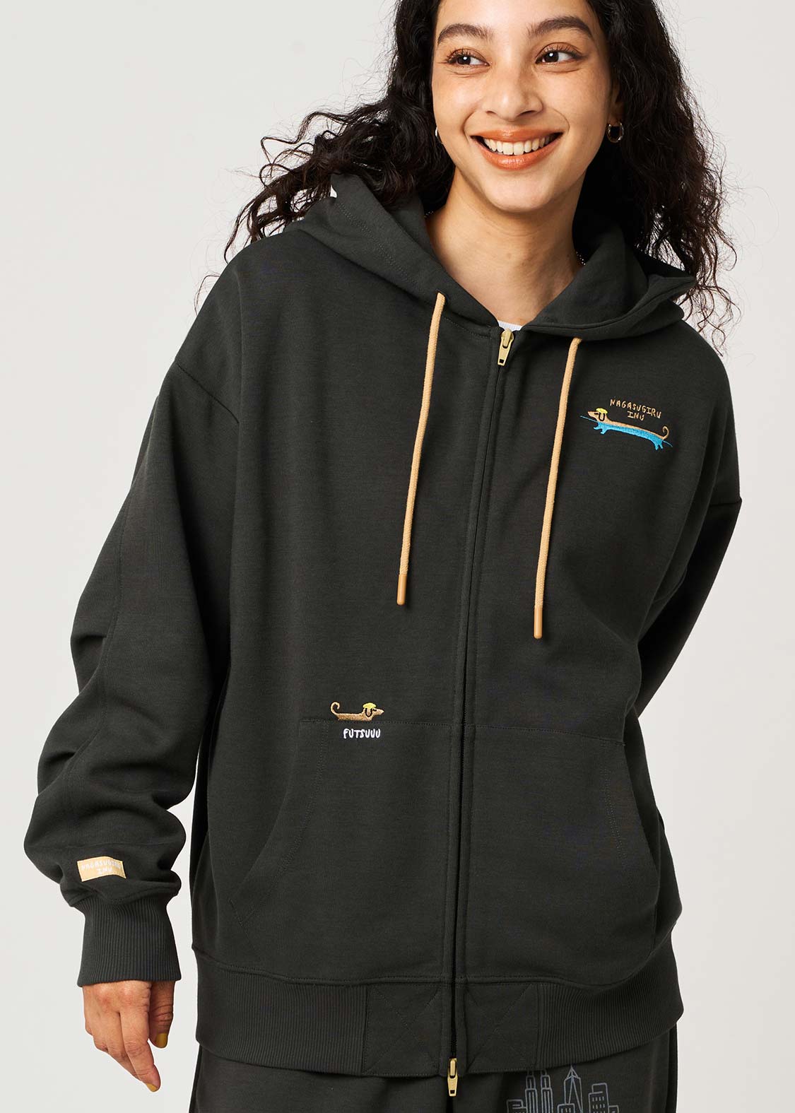 Nagasugiru Inu New York Time | Cardboard Big Zip Hoodie