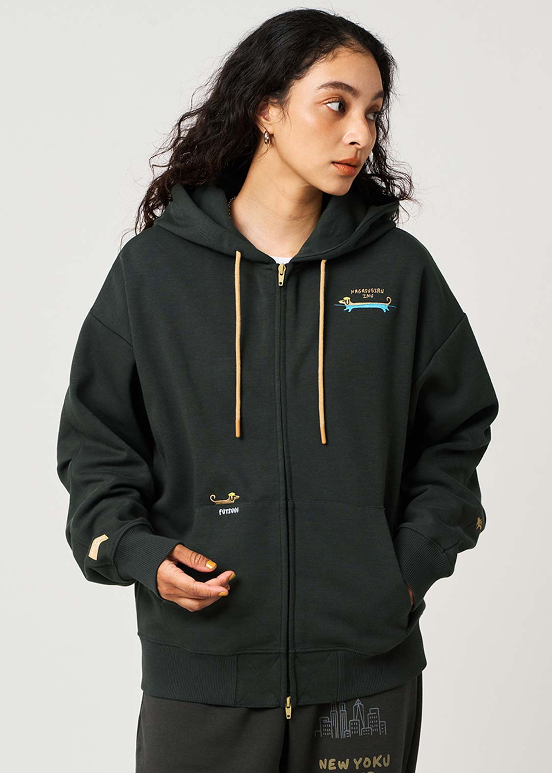 [image:women]