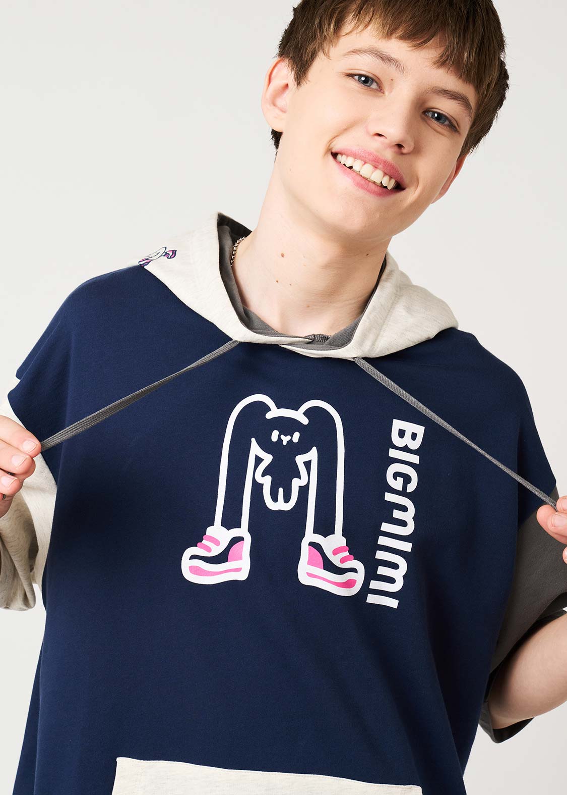 Big Mimi Walk | Short-Sleeved Hoodie