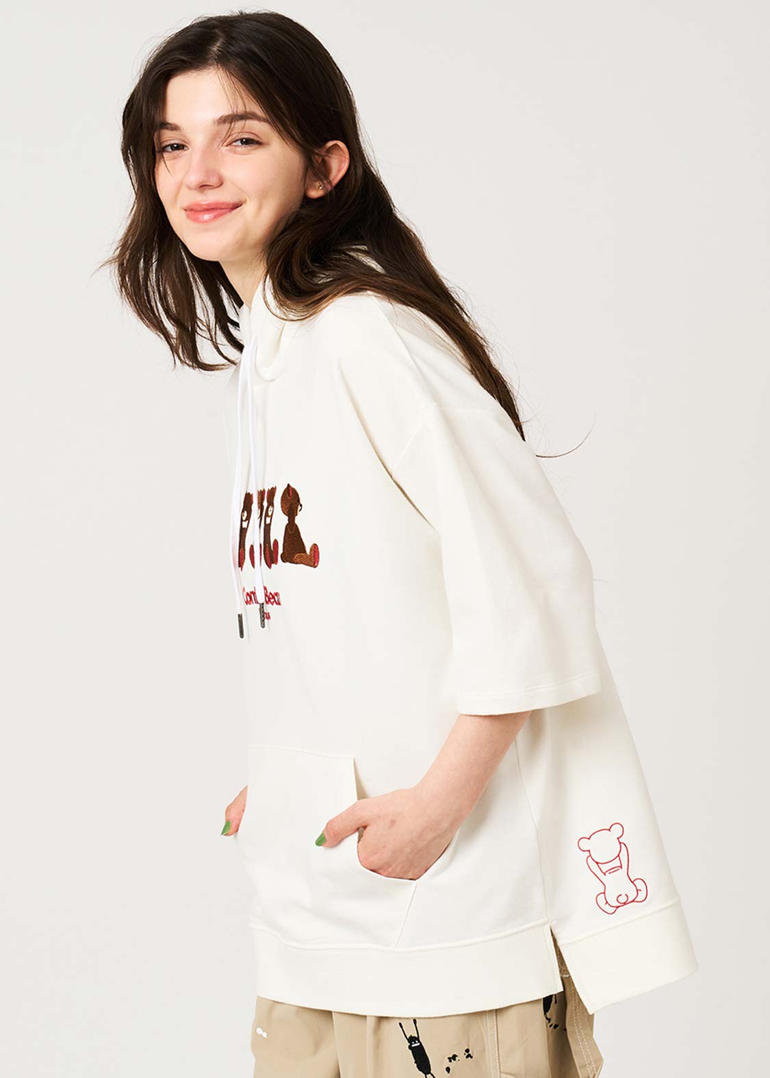 Control Bear B | Short-Sleeved Hoodie