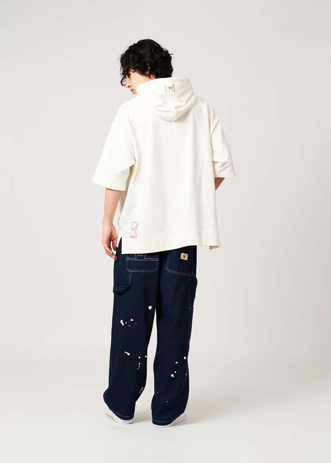 Control Bear B | Short-Sleeved Hoodie
