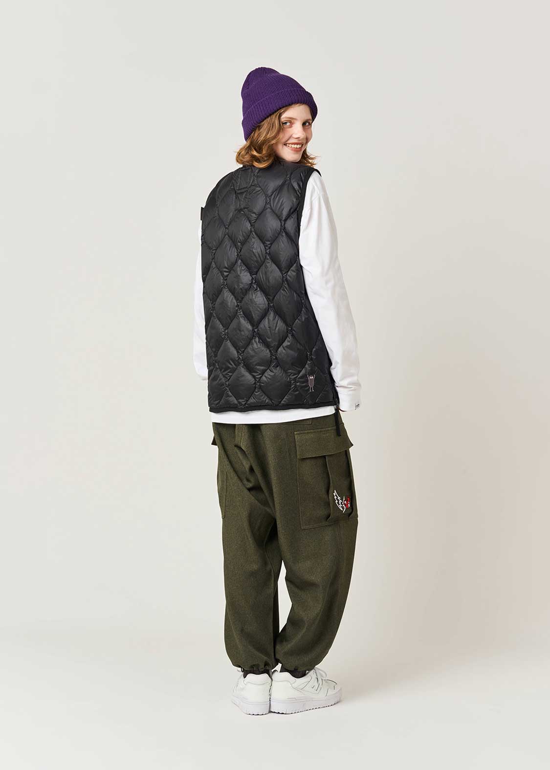 Beautiful Shadow | Light Shell Down Vest