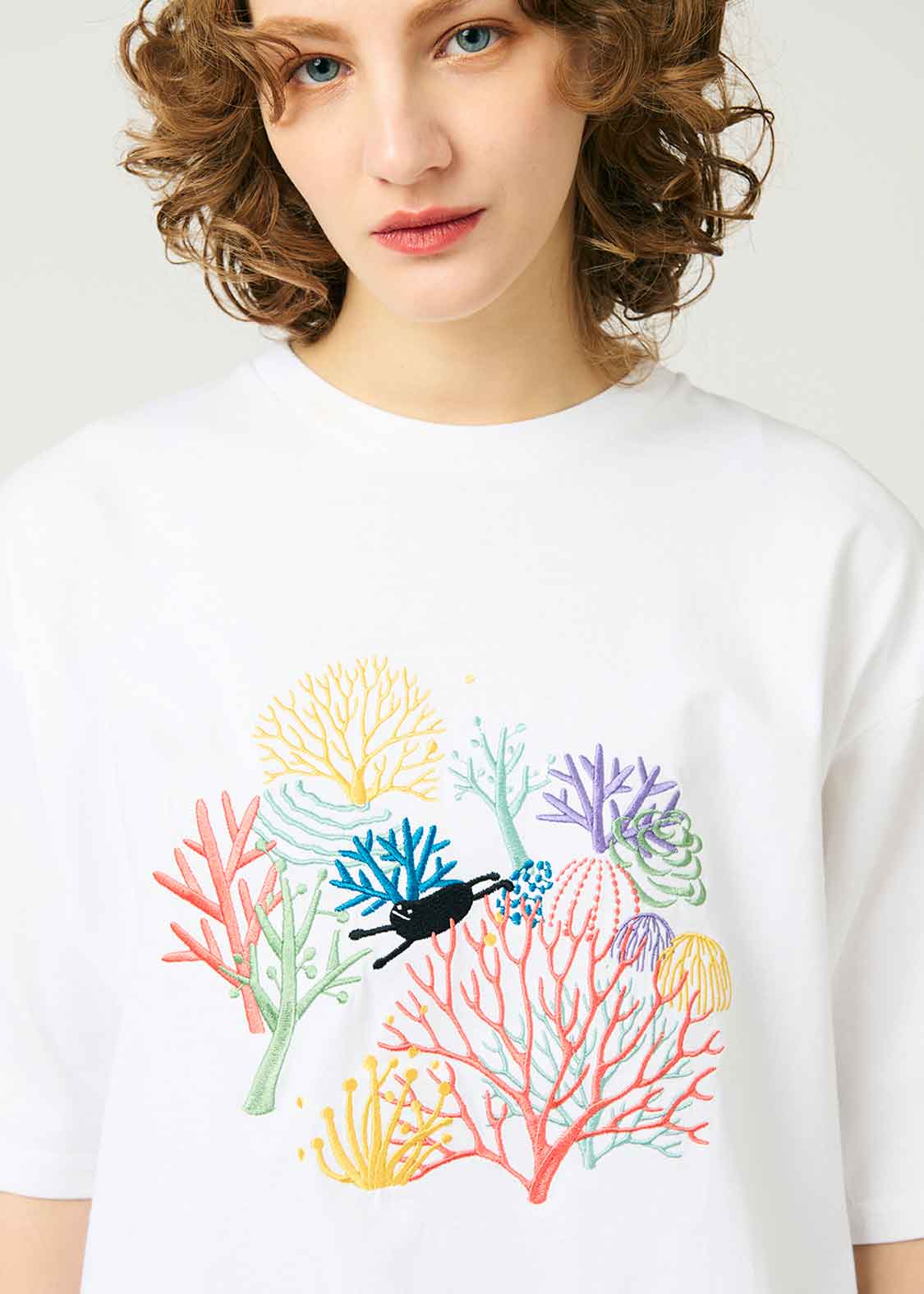 Big Silhouette Half Sleeve Tee (Beautiful Shadow and Coral Reefs)