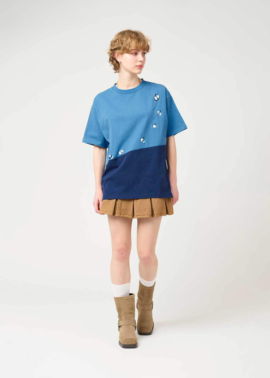 Big Silhouette Tee (Rolling Pandas)