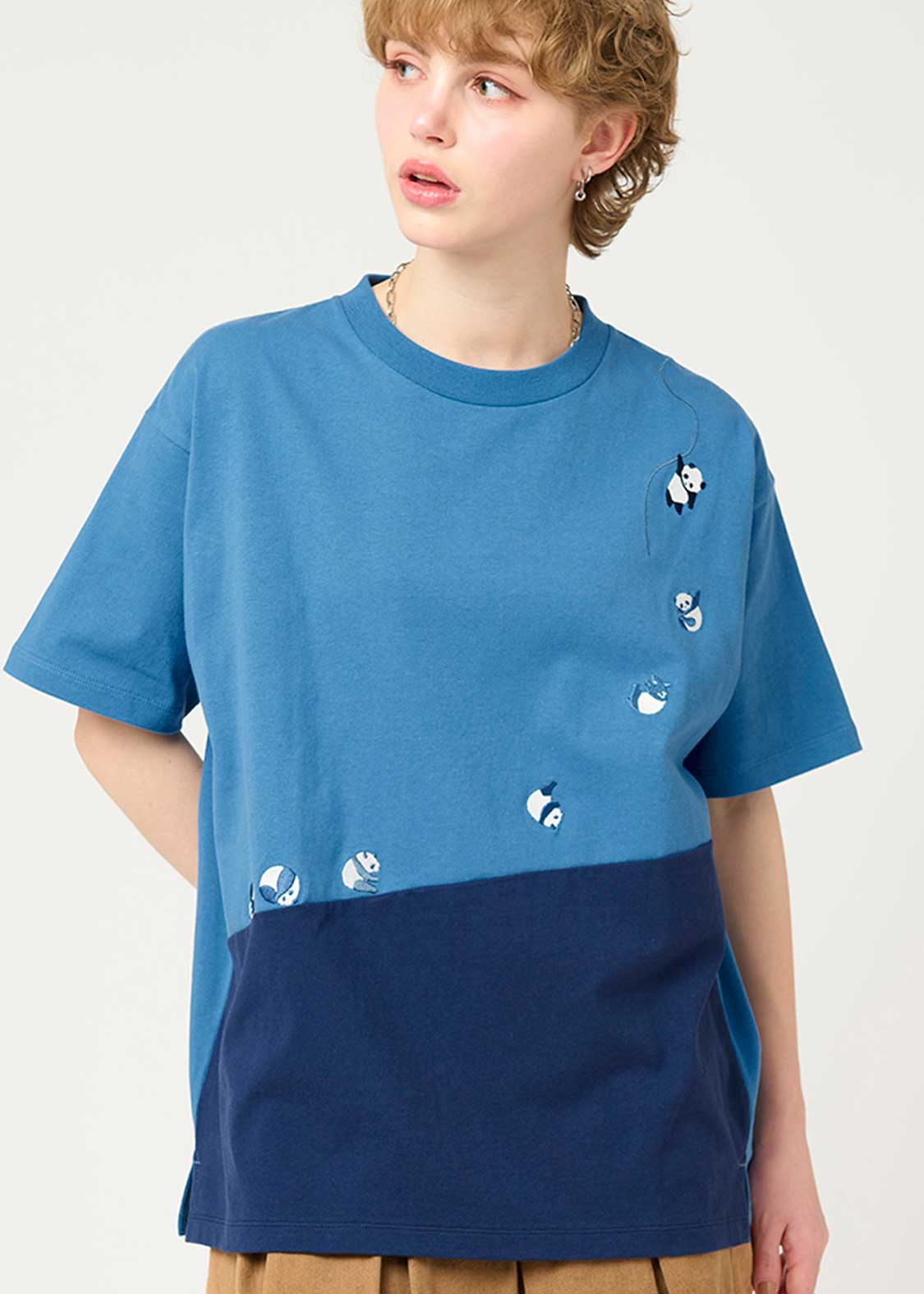 Big Silhouette Tee (Rolling Pandas)