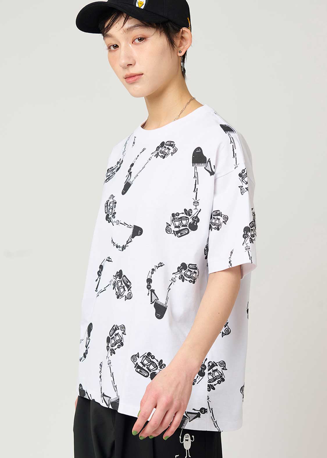 Multi Pattern Big Silhouette Short Sleeve Tshirt (Beautiful Shadow Orchestra)