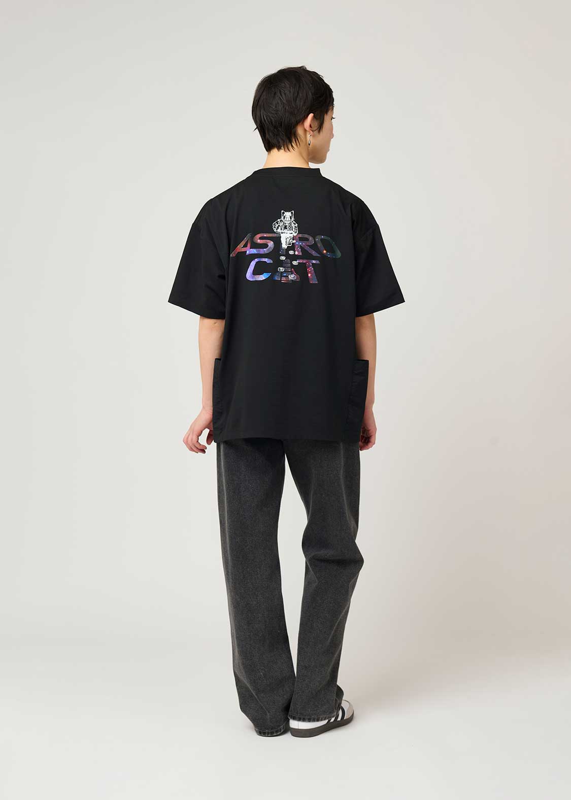 Side Pocket Big Silhouette Short Sleeve Tshirt  (ASTRO CAT)