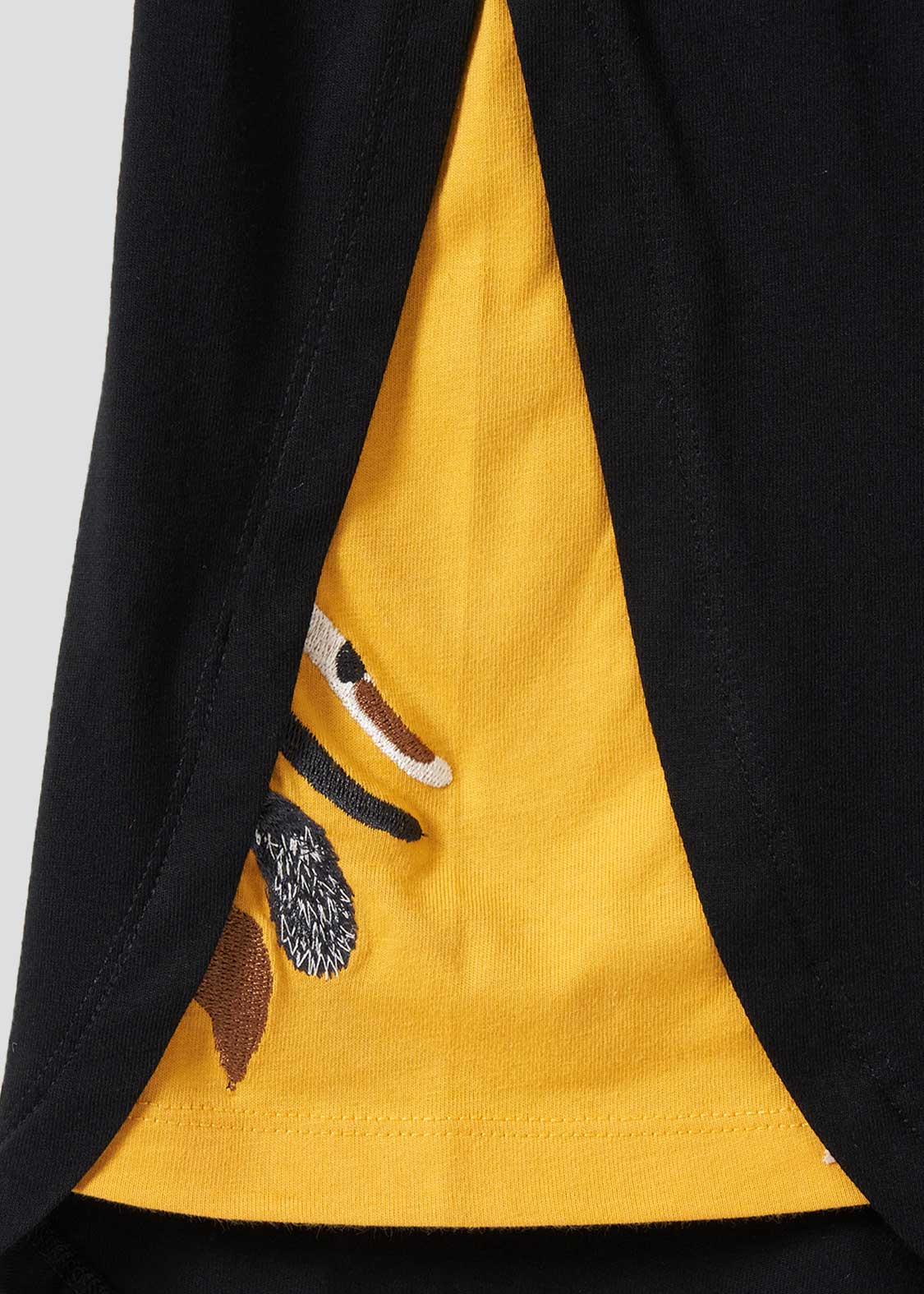 Side Gusset Short Sleeve Tee (THE FOUR CATS Face)