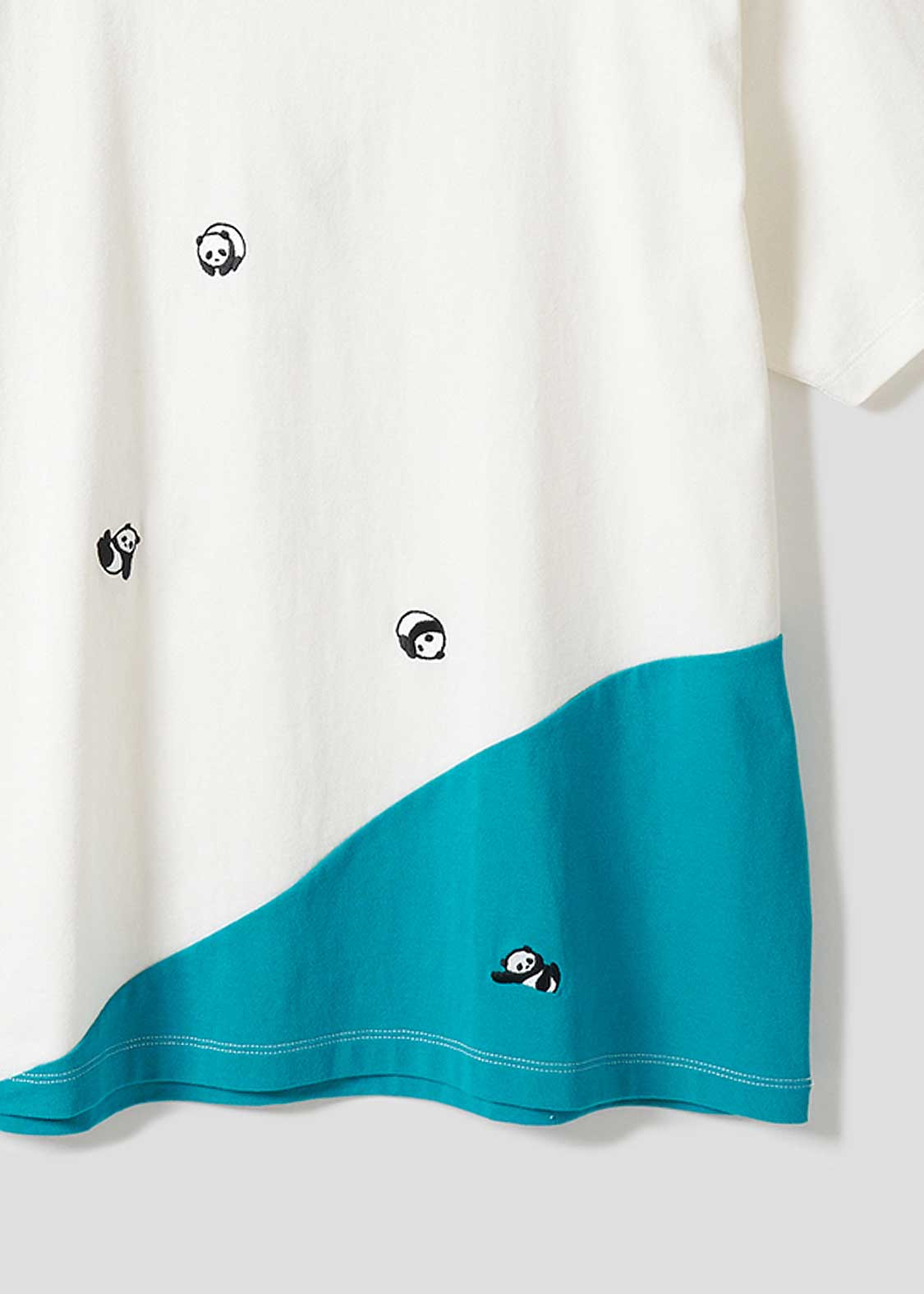 Rolling Pandas | Seaside Switching Big Silhouette T-Shirt