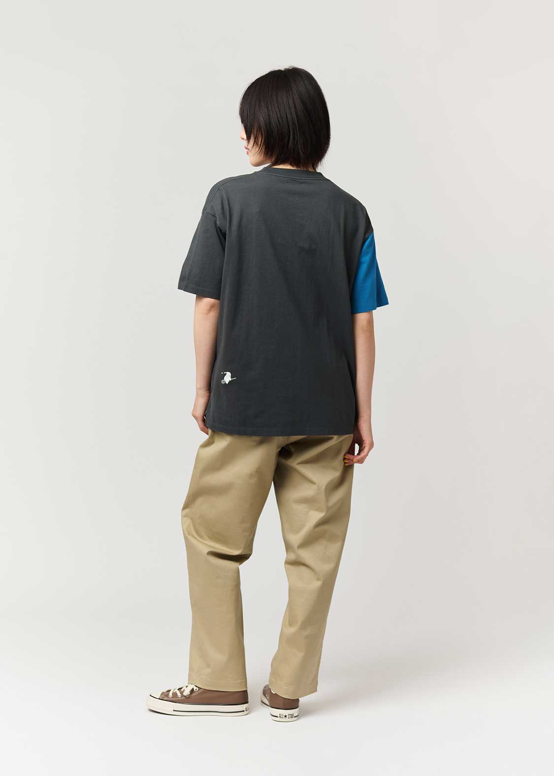 Icebonne | Hello Switching Big Silhouette T-Shirt