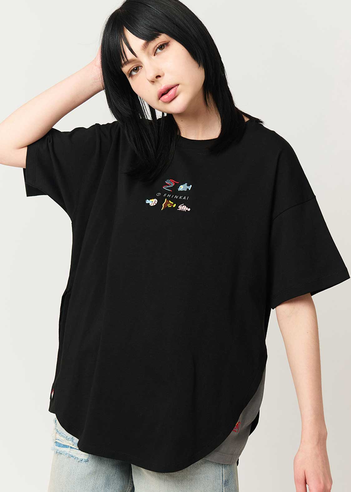 Mysterious Animals | Side Gusset T-Shirt