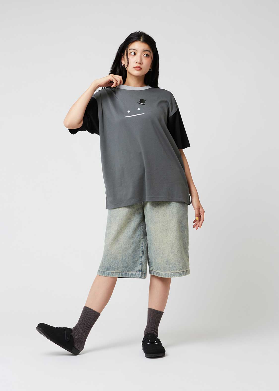 Beautiful Shadow Gentlemen | Big Silhouette T-Shirt