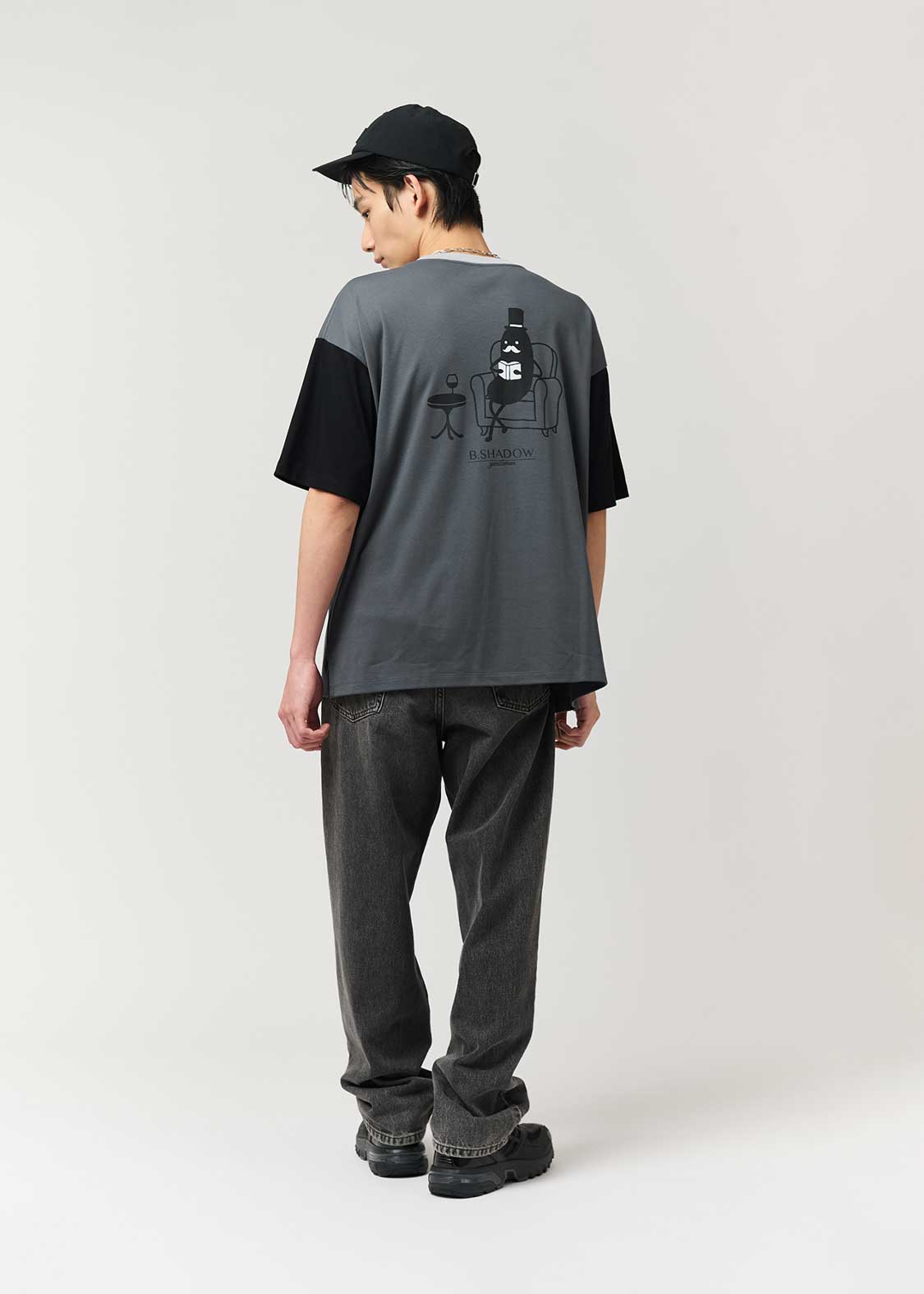 Beautiful Shadow Gentlemen | Big Silhouette T-Shirt