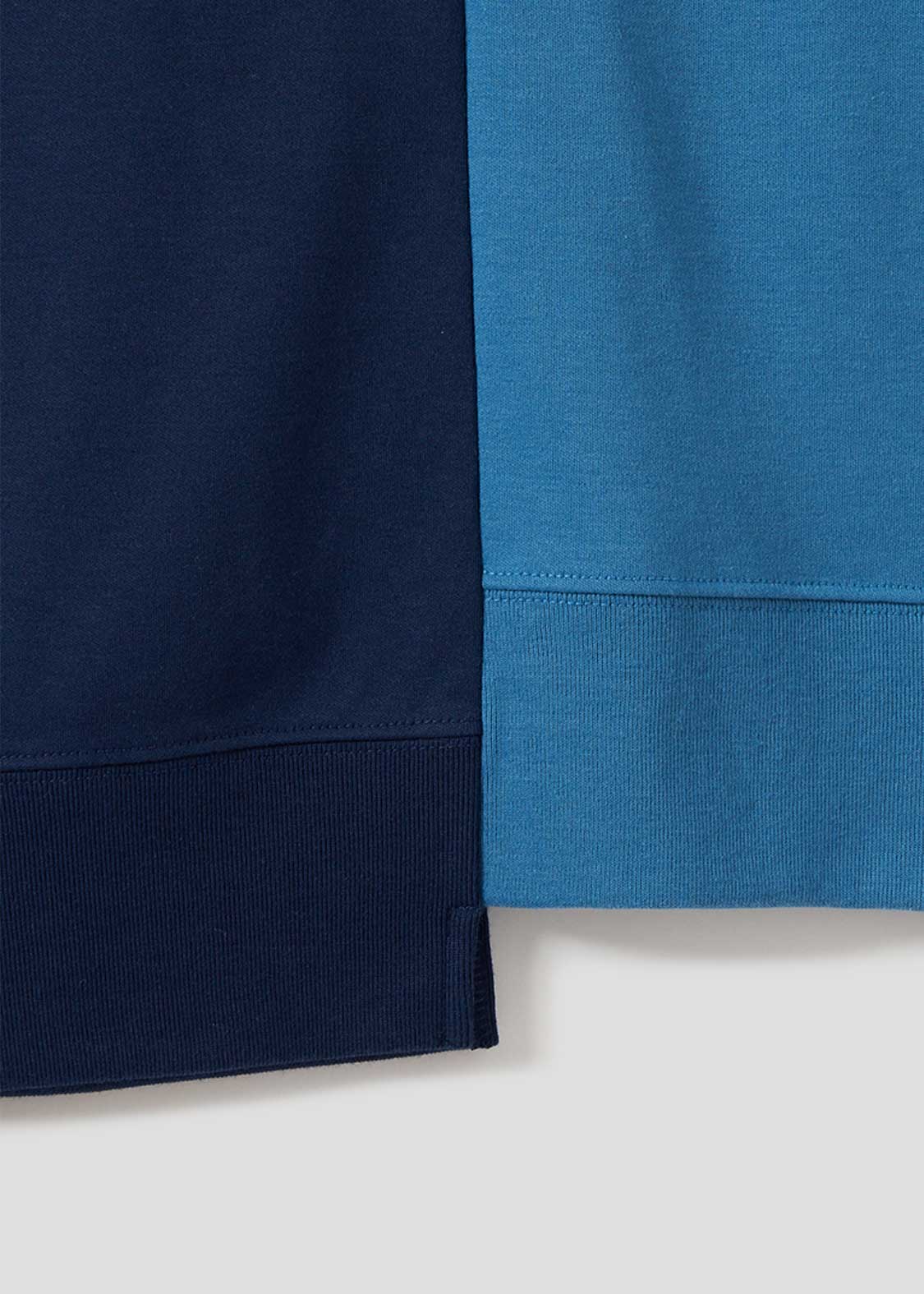 Hiesugirinu (Nagasugiru) | Big Silhouette T-Shirt With Switching