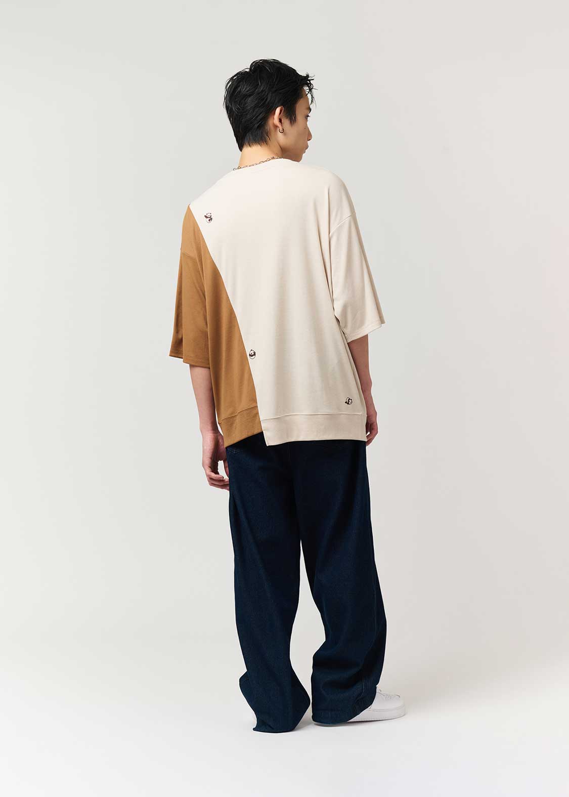 Rolling Pandas Tee | Big Silhouette T-Shirt With Switching