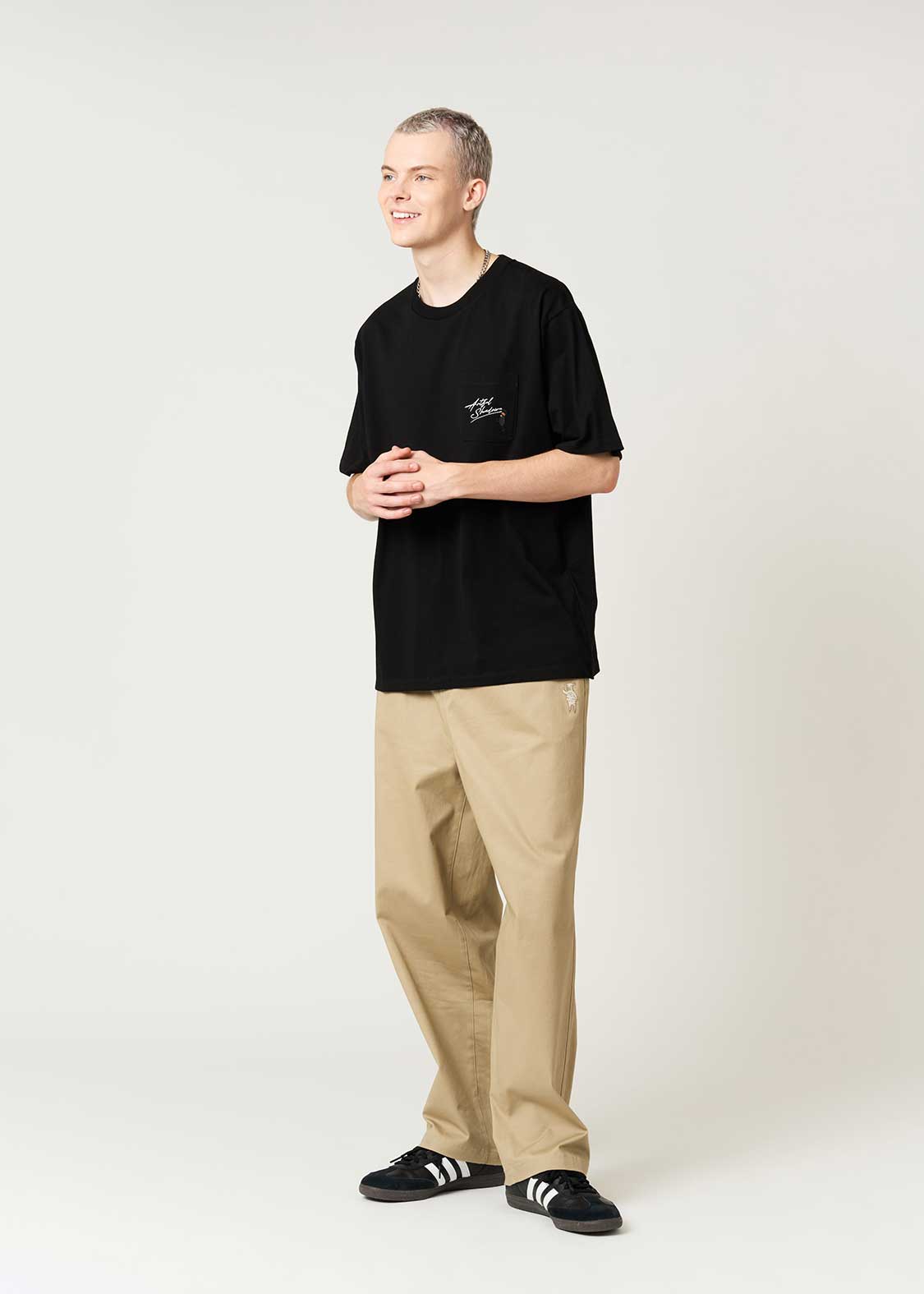 Artful Shadow Black | Pocket T-Shirt