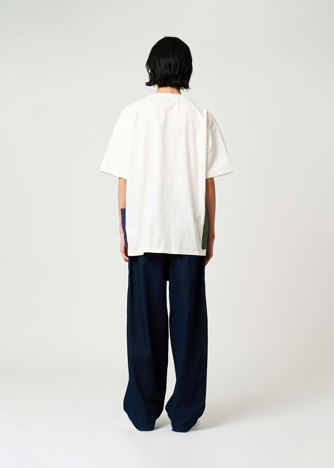 Sakazaki Chiharu – Penguin Life | Side Pocket Oversized T-Shirt
