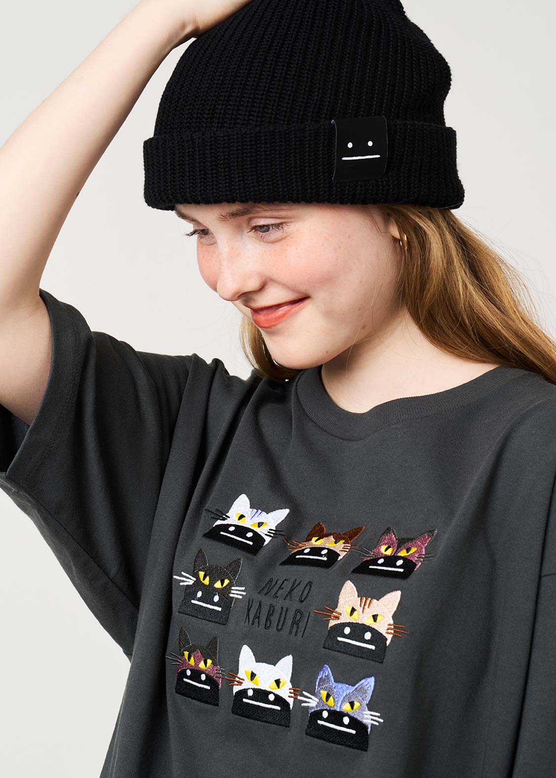Neko Kaburi Beautiful Shadow DRK | Oversized T-Shirt