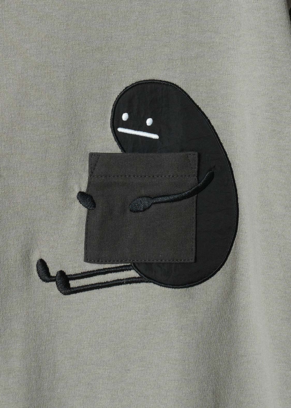 Beautiful Shadow | Hug Pocket Big T-Shirt