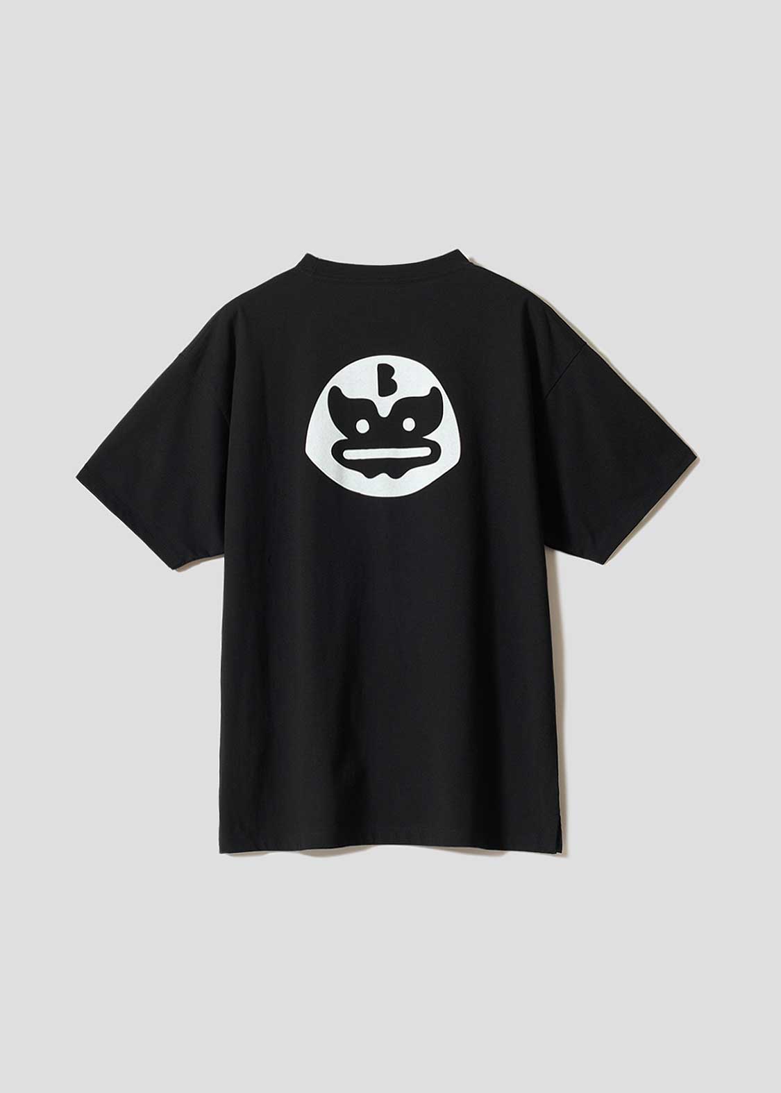Beautiful Shadow Lucha | Big Pocket T-Shirt