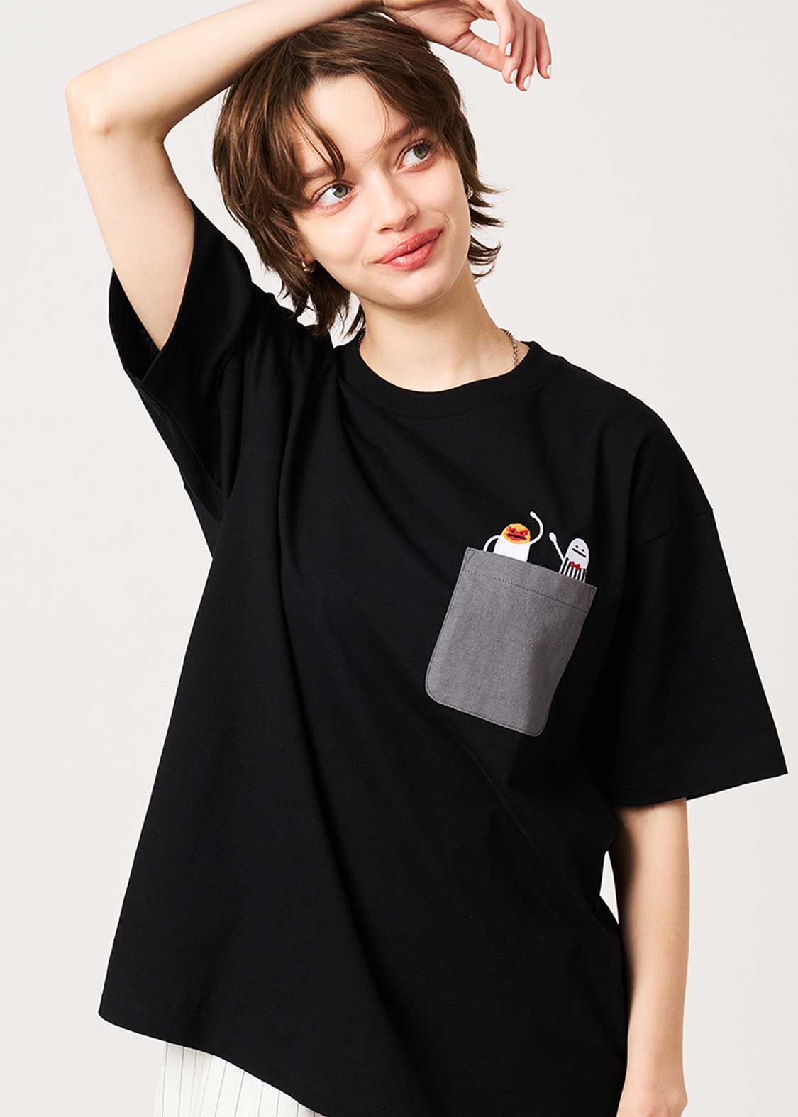 Beautiful Shadow Lucha | Big Pocket T-Shirt