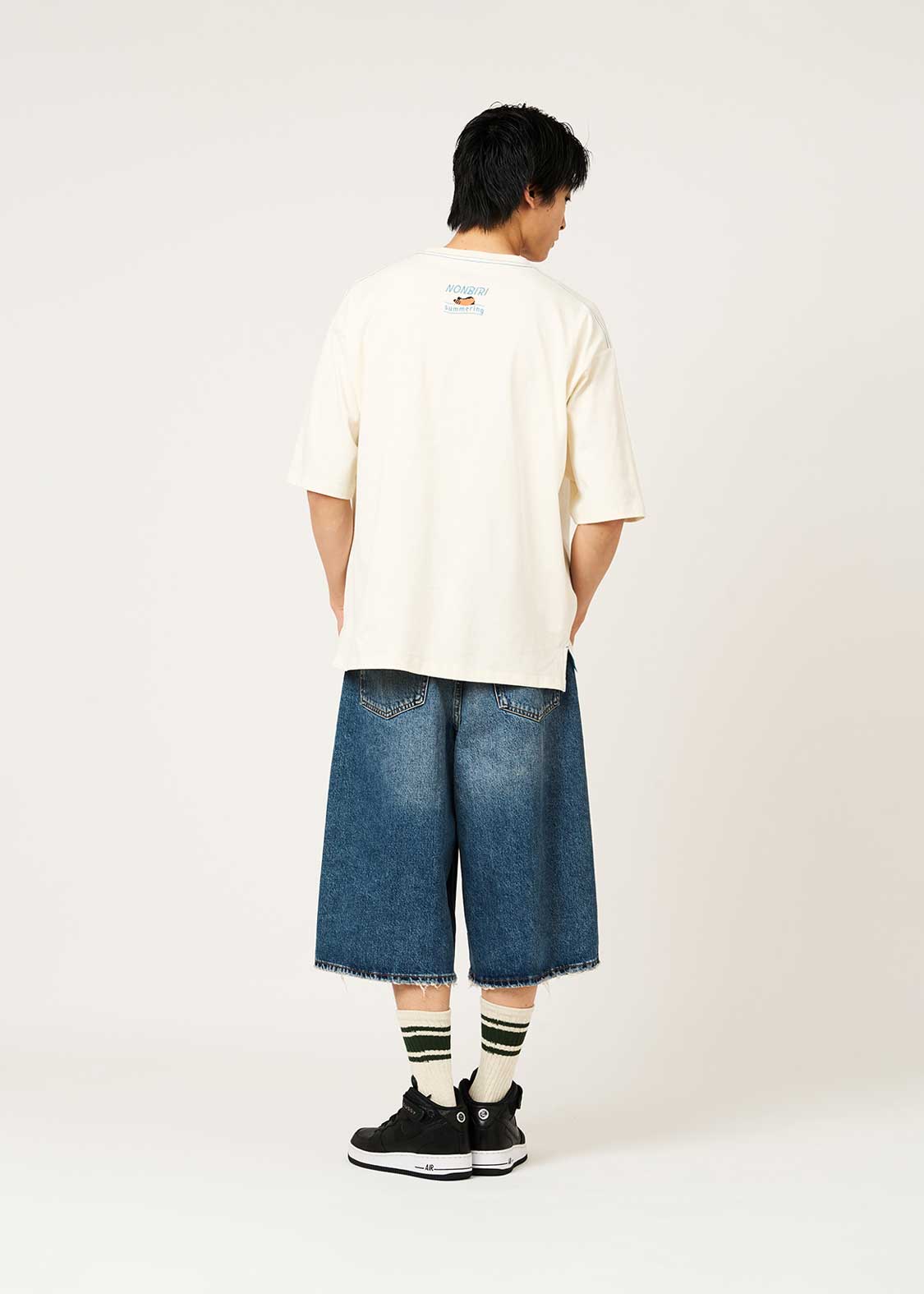 Ikaku Mountain Retreat | Stitch Big Gobble Sleeve T-Shirt