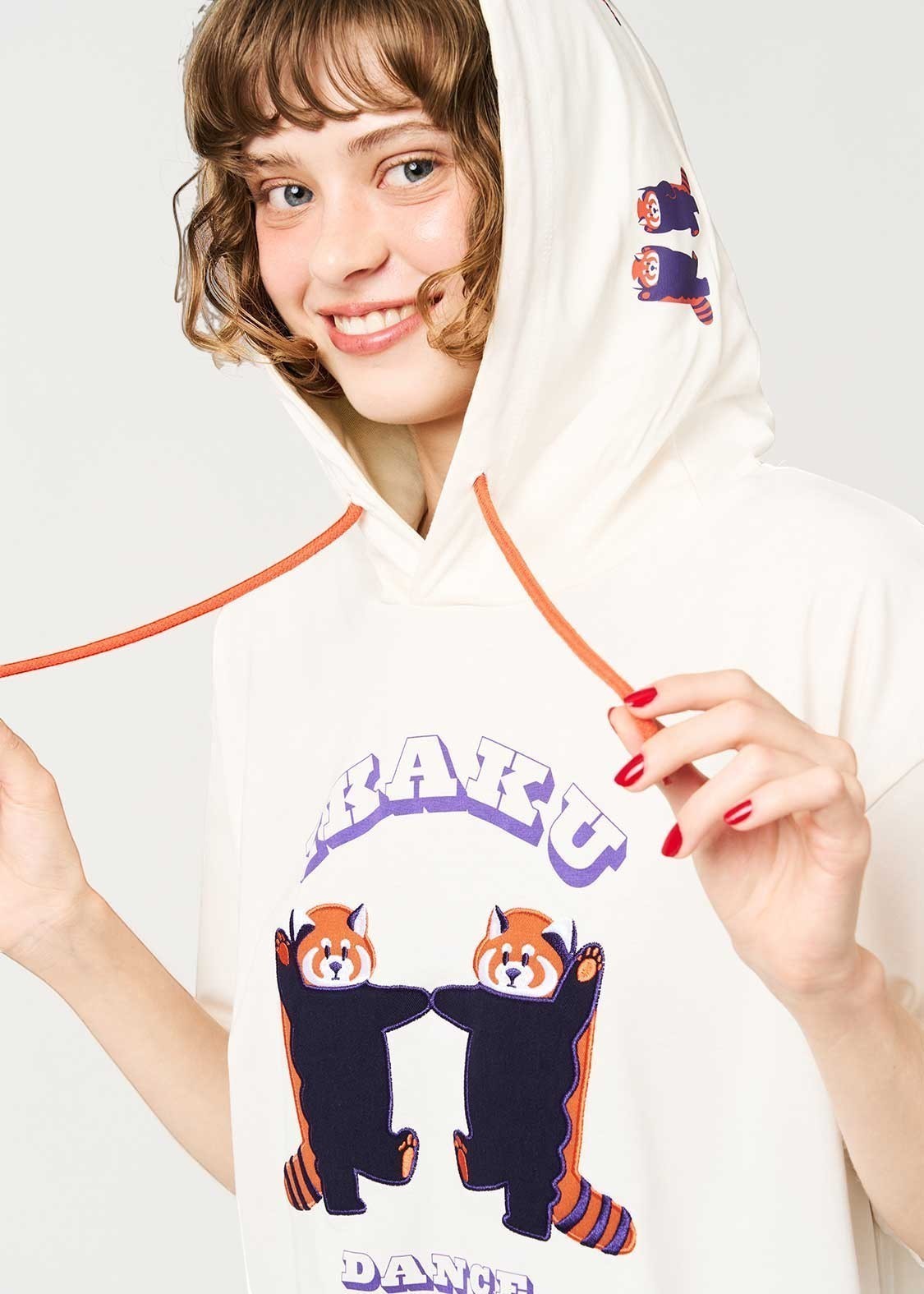 Ikaku Dance | Big Silhouette Short-Sleeve Hoodie