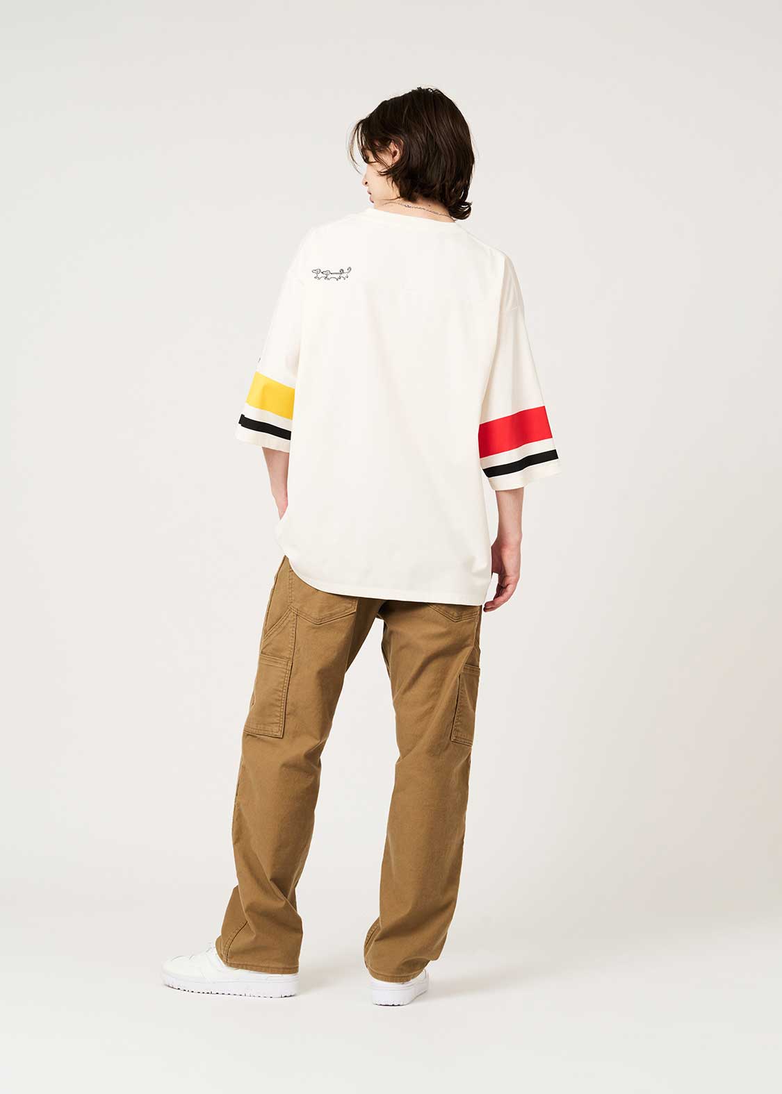 Nagasugiru Inu Meets Hot Dog | V-Neck Football T-Shirt