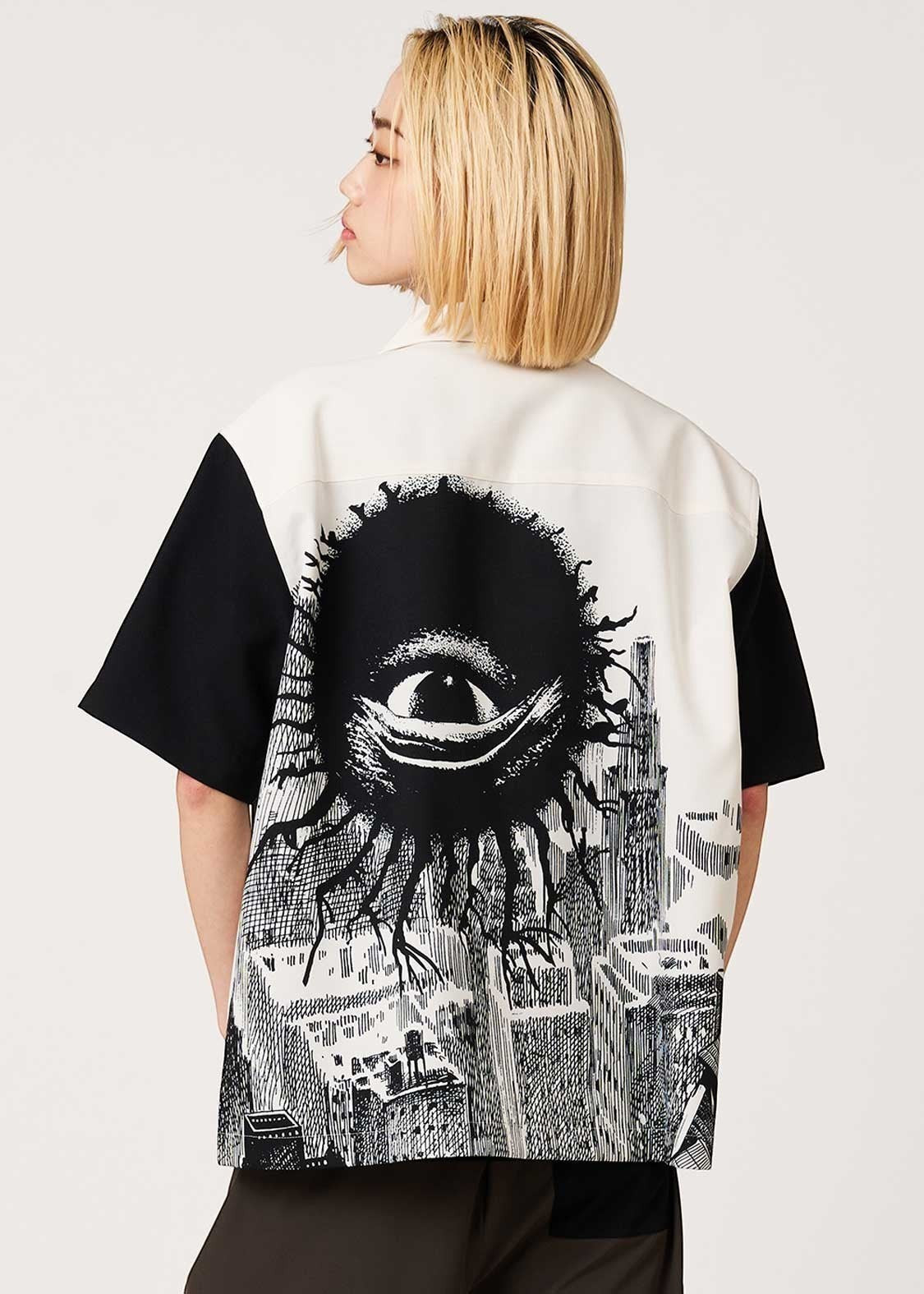 Shigeru Mizuki Backbeard | Big Short-Sleeve Shirt