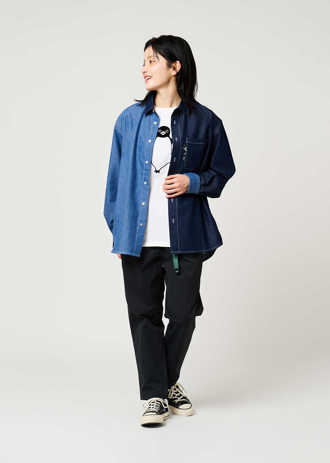 Sakazaki Chiharu – Hyokkori | Denim Loose Shirt