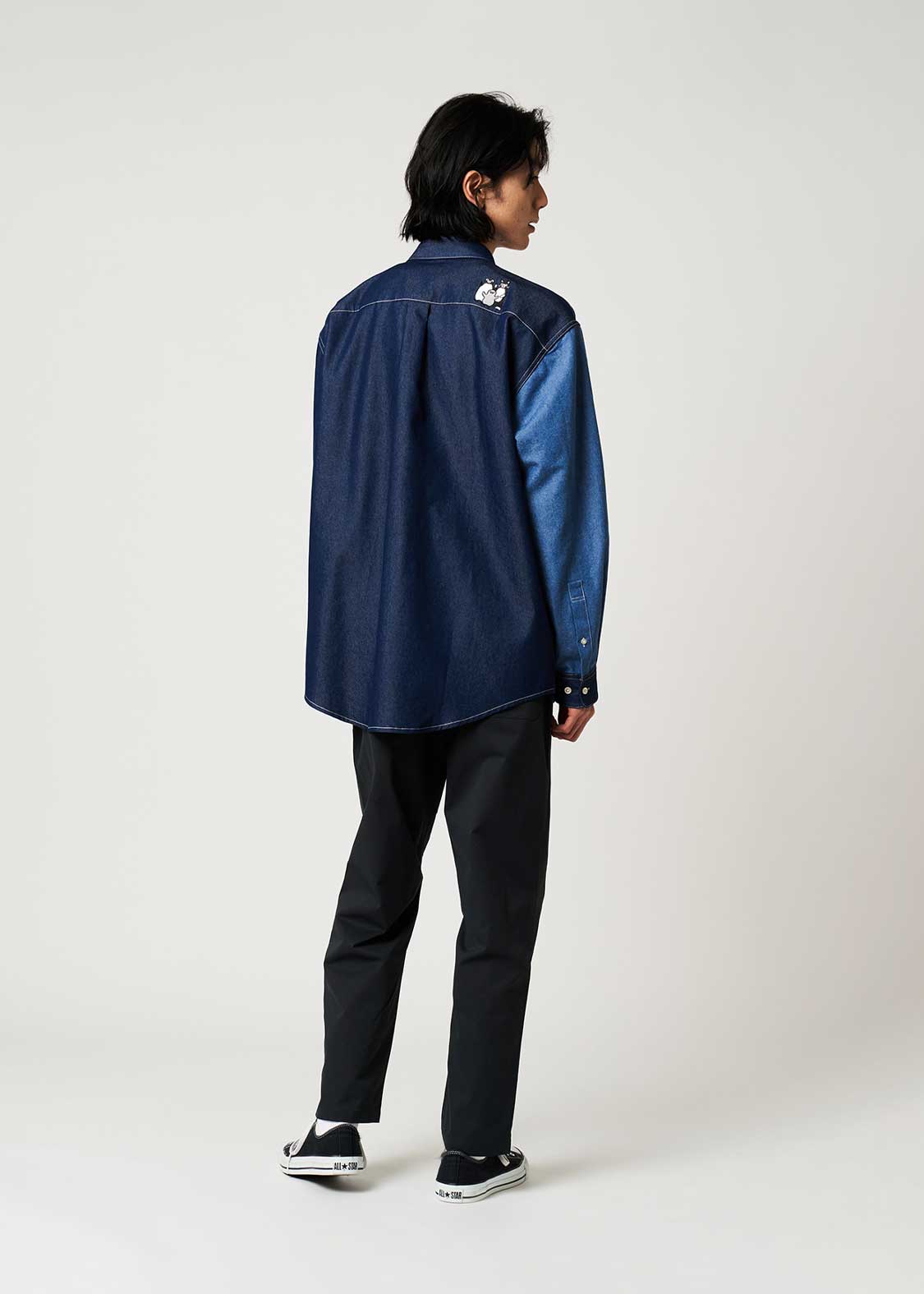 Sakazaki Chiharu – Hyokkori | Denim Loose Shirt