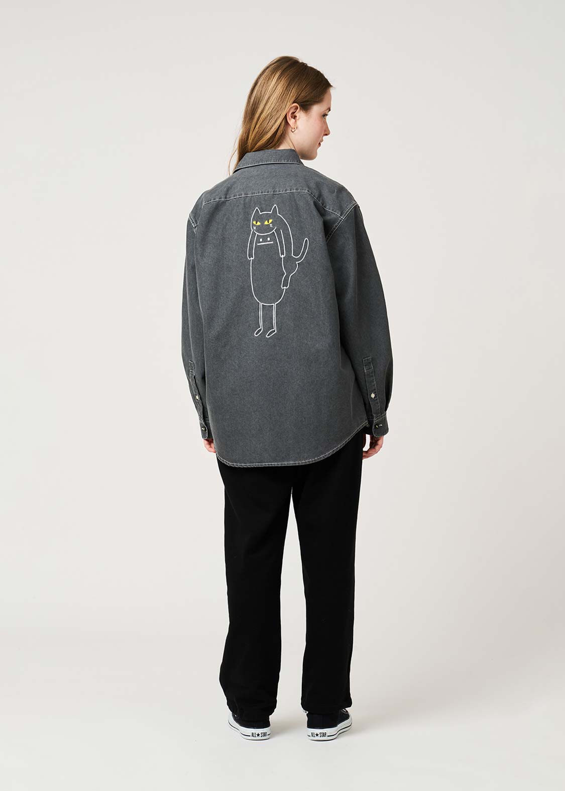 Neko Kaburi Beautiful Shadow | Loose Denim Shirt